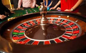 starslot mobile app interface showing live casino and sportsbook options